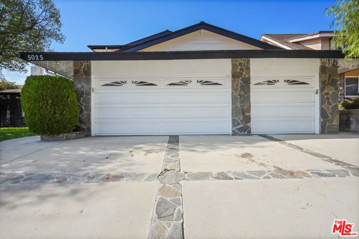 3 car garage