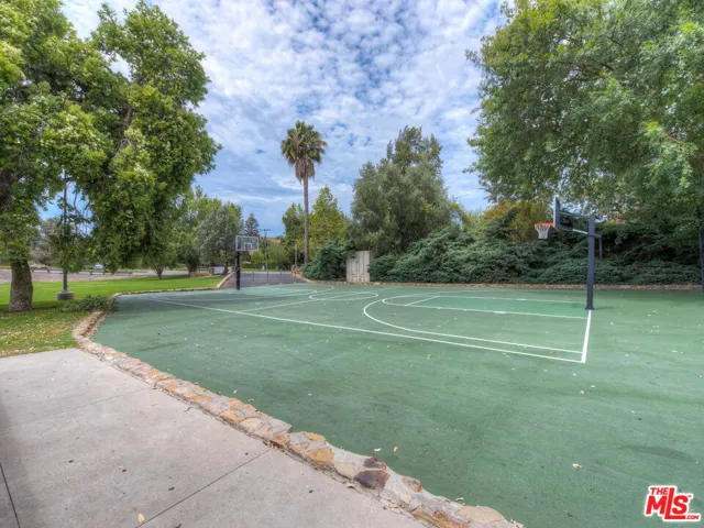 5025 Dantes View Drive, Calabasas, California 91301