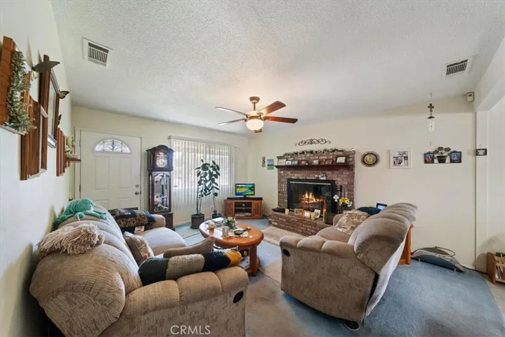 Foyer & Living room