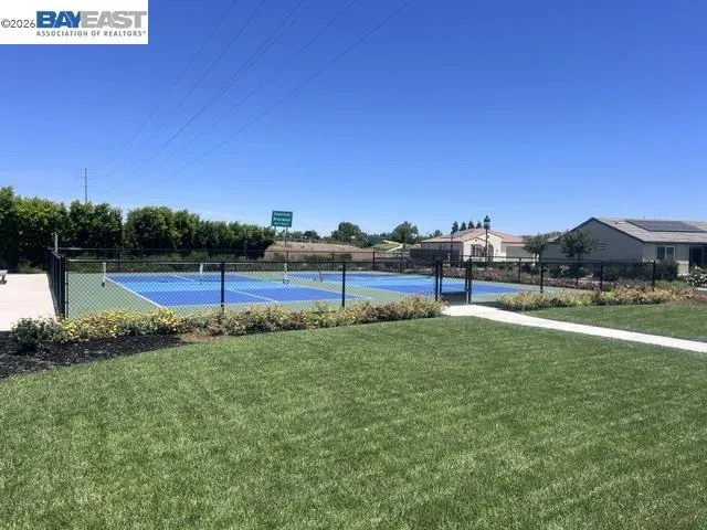 PICKLEBALL COURTS