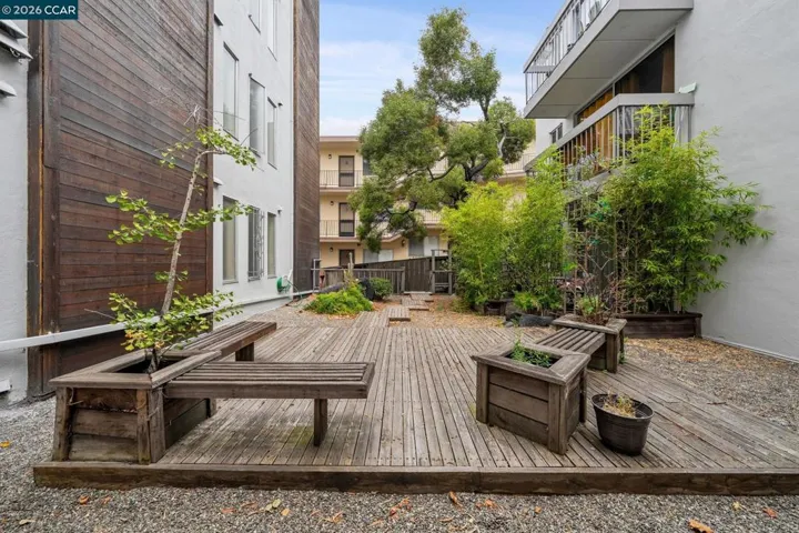 758 Kingston Ave 22, Oakland, California 94611