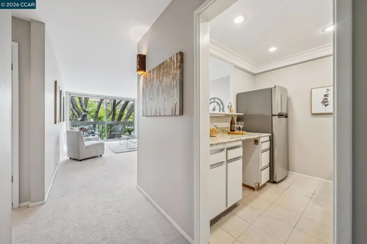 758 Kingston Ave 22, Oakland, California 94611