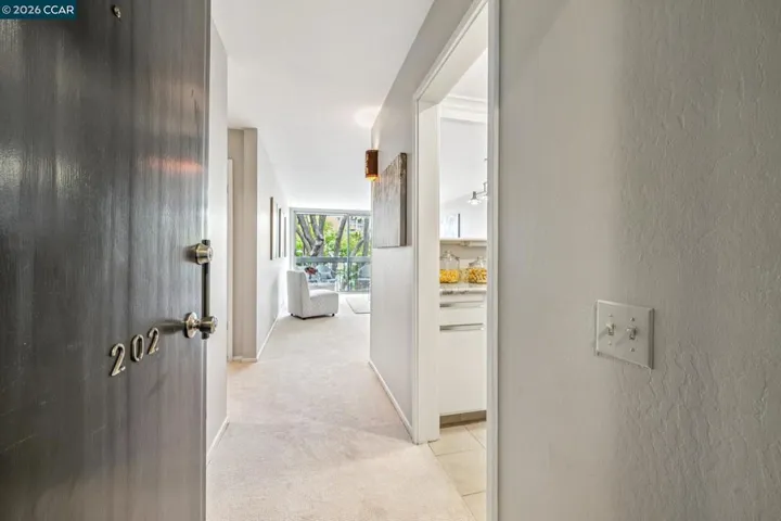 758 Kingston Ave 22, Oakland, California 94611
