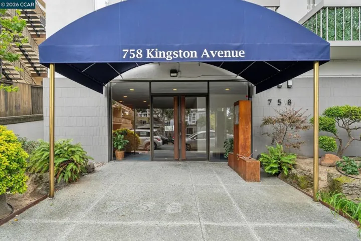 758 Kingston Ave 22, Oakland, California 94611