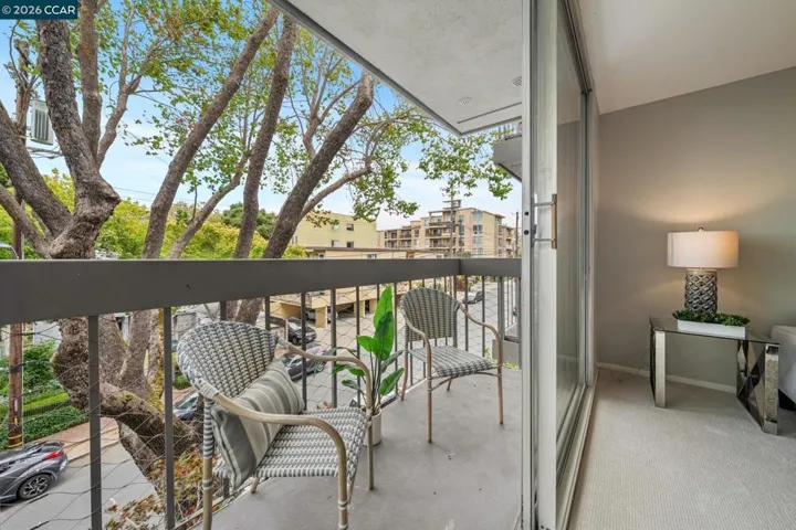 758 Kingston Ave 22, Oakland, California 94611