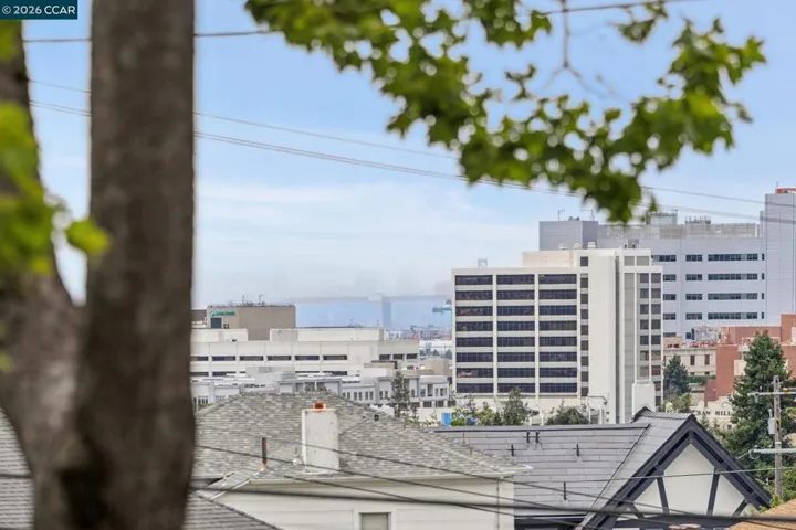 758 Kingston Ave 22, Oakland, California 94611