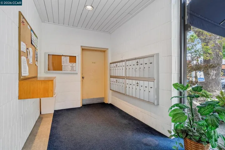 758 Kingston Ave 22, Oakland, California 94611