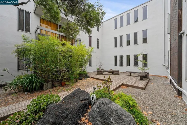 758 Kingston Ave 22, Oakland, California 94611