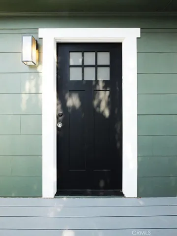 446 Side door