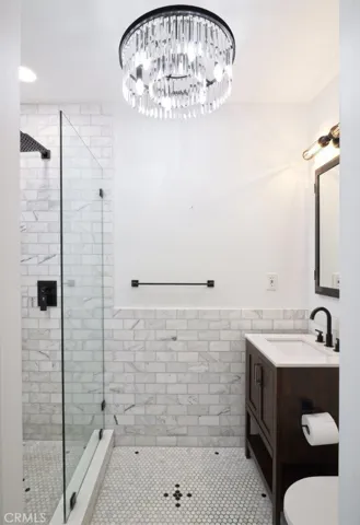 446 Primary shower
