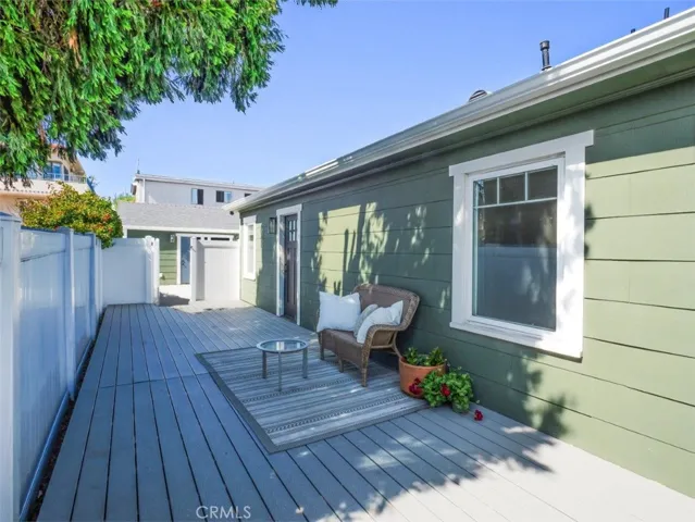 446 private deck