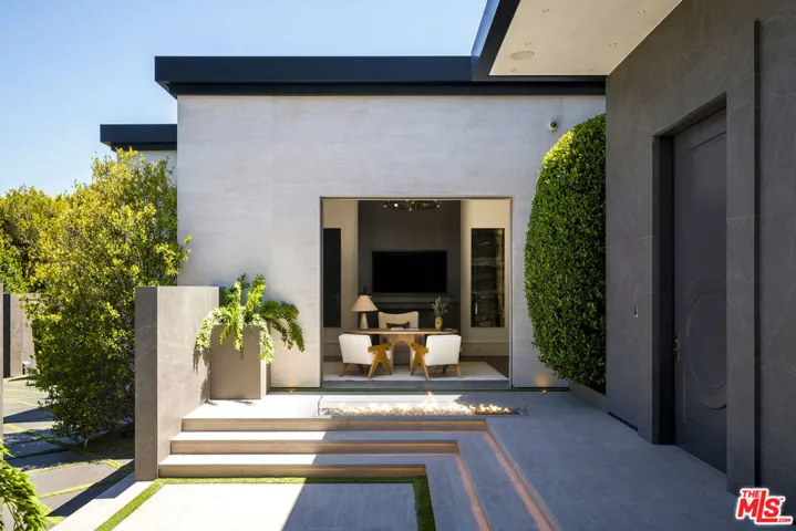145 N Mapleton Drive, Los Angeles, California 90077