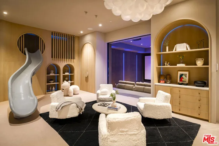 145 N Mapleton Drive, Los Angeles, California 90077