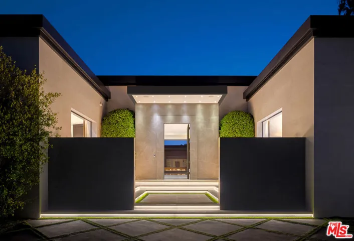 145 N Mapleton Drive, Los Angeles, California 90077 — photo 4