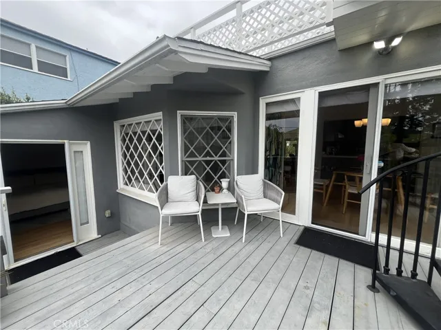 1644 Wellesley Drive, Santa Monica, California 90405