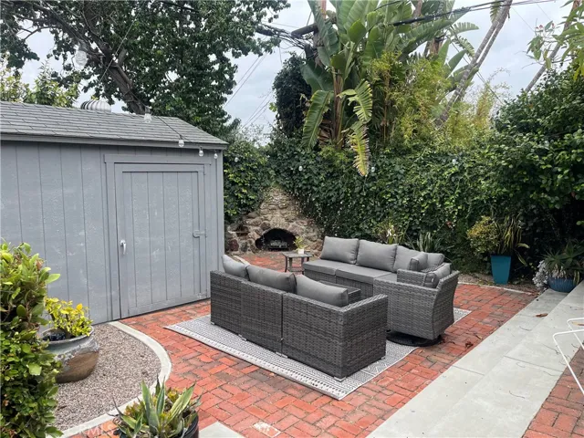 1644 Wellesley Drive, Santa Monica, California 90405