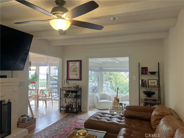1644 Wellesley Drive, Santa Monica, California 90405