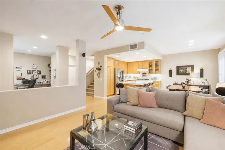 25441 Eagle Lane 140, Valencia, California 91381