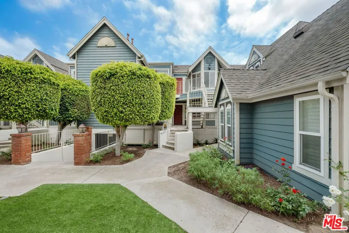 810 Baker Street 204, Costa Mesa, California 92626