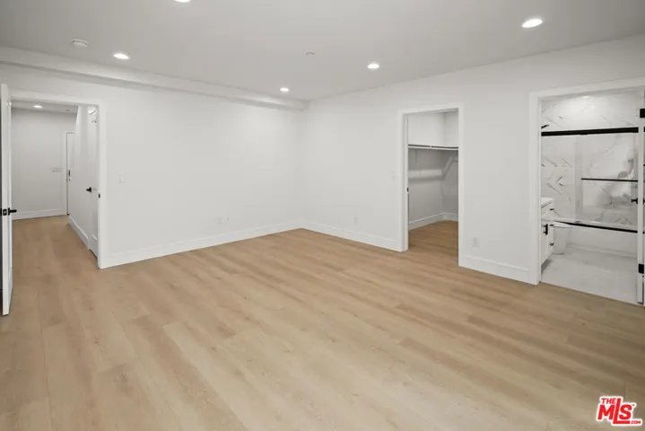 2700 Larga Drive 3045 1/2, Los Angeles, California 90039