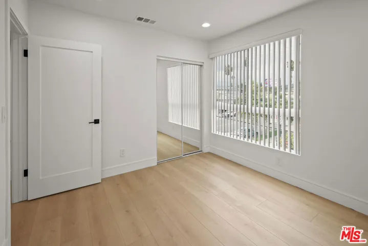 2700 Larga Drive 3045 1/2, Los Angeles, California 90039
