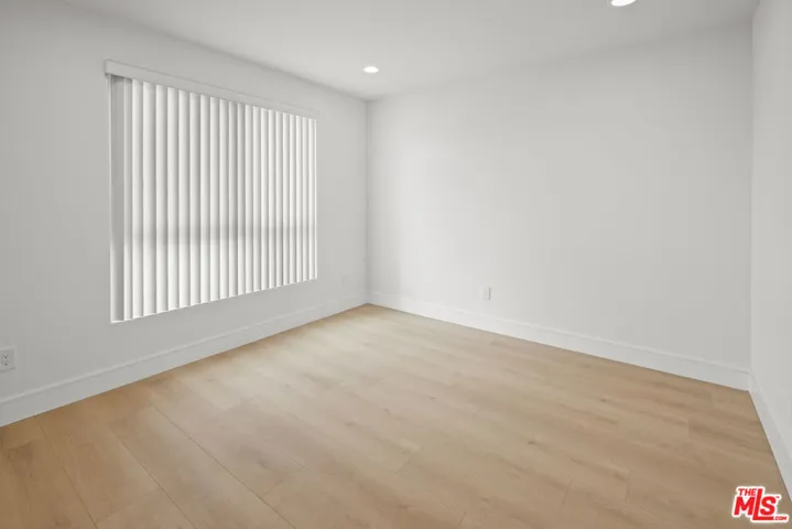 2700 Larga Drive 3045 1/2, Los Angeles, California 90039