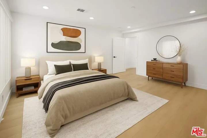 2700 Larga Drive 3045 1/2, Los Angeles, California 90039