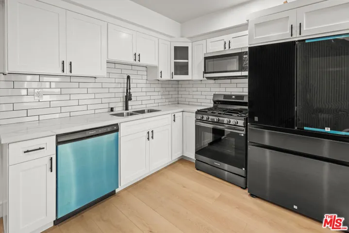 2700 Larga Drive 3045 1/2, Los Angeles, California 90039