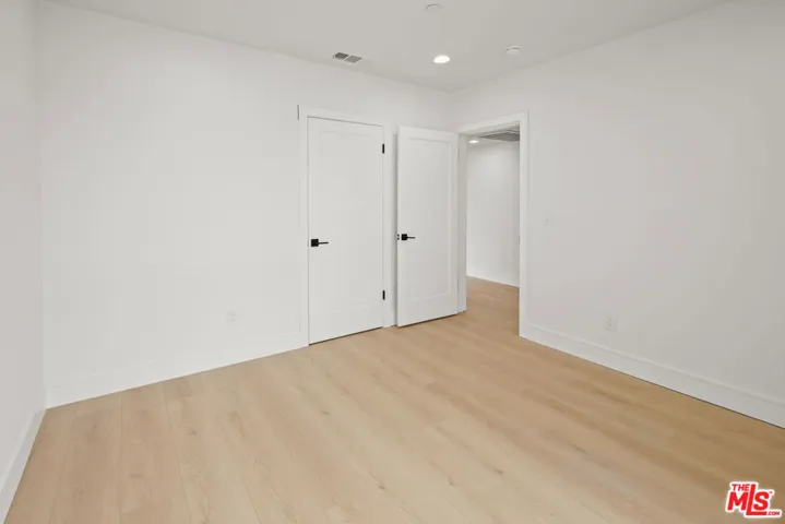 2700 Larga Drive 3045 1/2, Los Angeles, California 90039