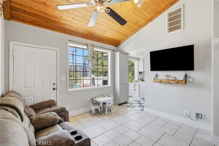 3432 California Trail, Frazier Park, California 93225