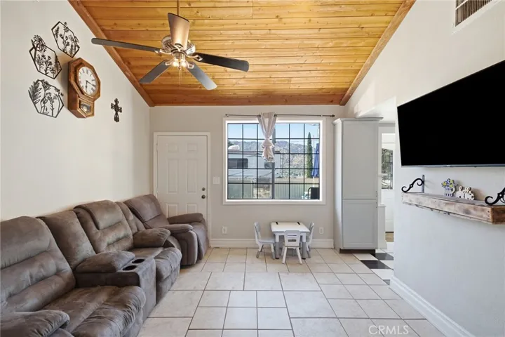3432 California Trail, Frazier Park, California 93225