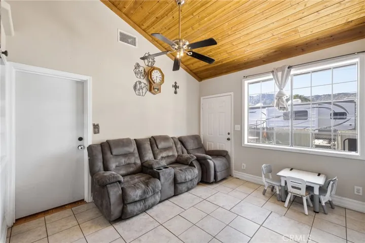 3432 California Trail, Frazier Park, California 93225