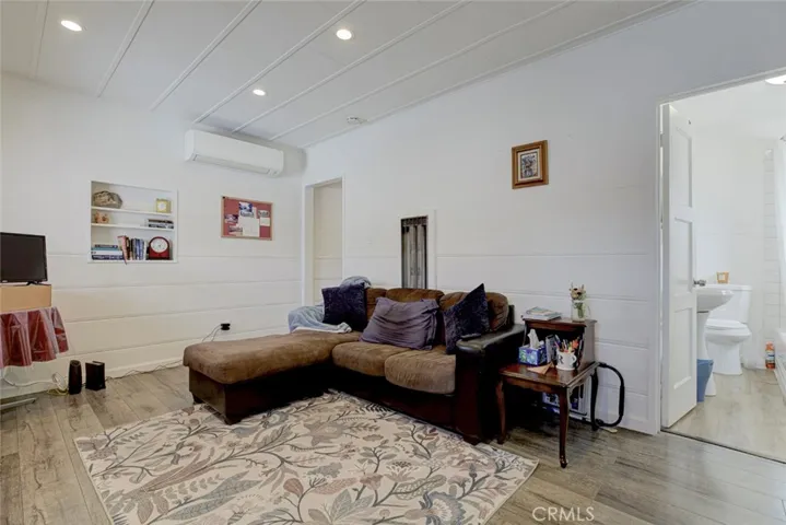 4116 Briggs, Montrose, California 91020