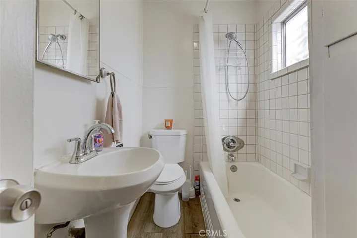 4116 Briggs, Montrose, California 91020