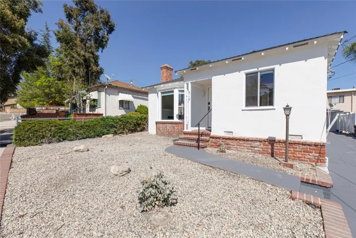 4116 Briggs, Montrose, California 91020