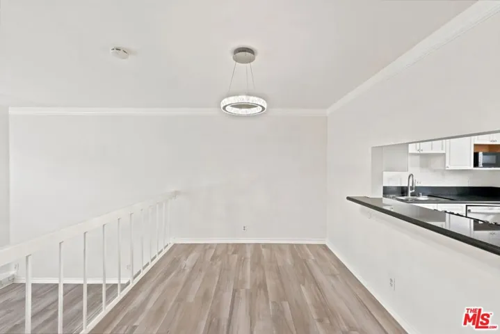 14937 Sherman Way 2, Van Nuys, California 91405