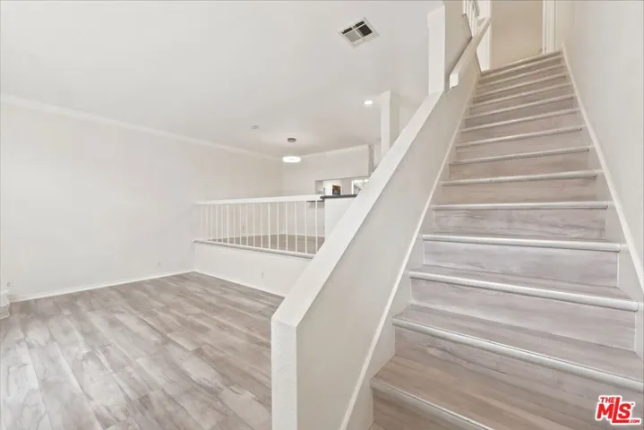 14937 Sherman Way 2, Van Nuys, California 91405