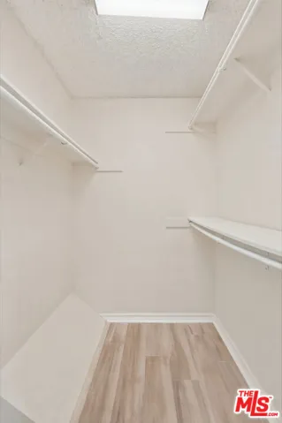 14937 Sherman Way 2, Van Nuys, California 91405