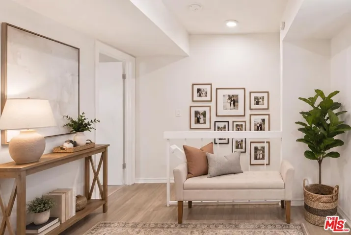 14937 Sherman Way 2, Van Nuys, California 91405