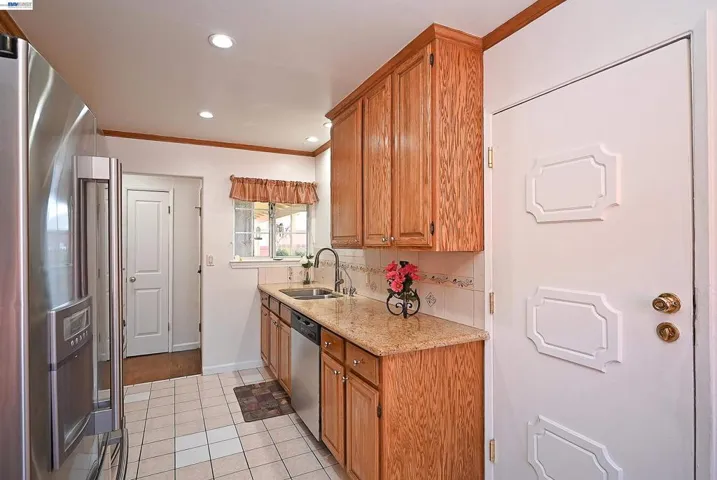 26454 Taft St, Hayward, California 94544
