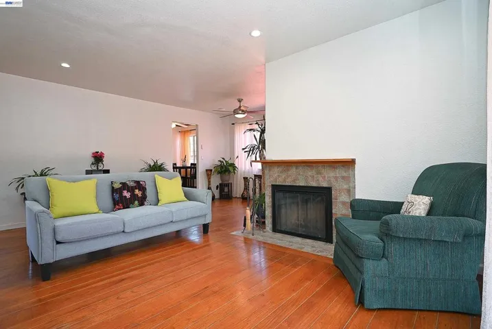 26454 Taft St, Hayward, California 94544