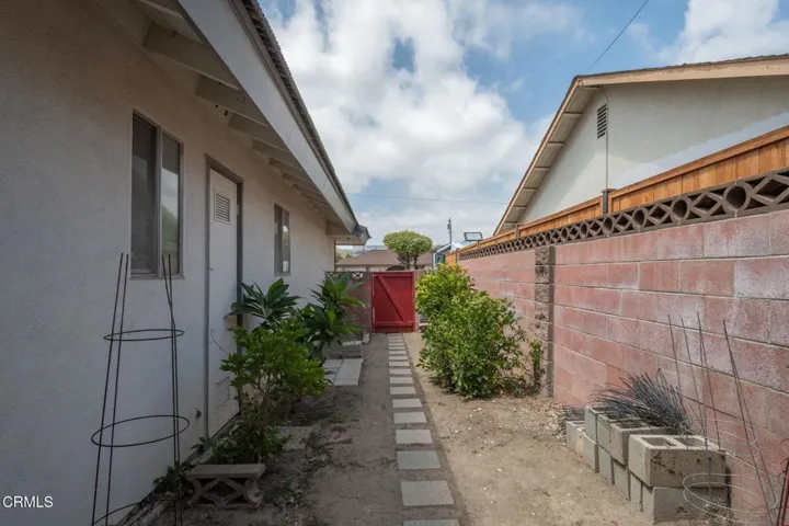 Sideyard