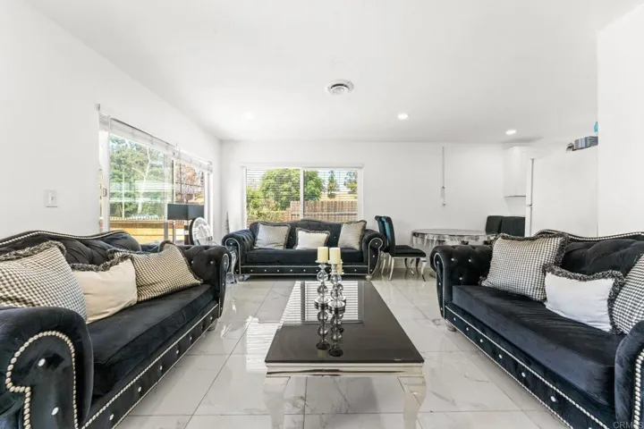 160 Cedar Street, El Cajon, California 92021