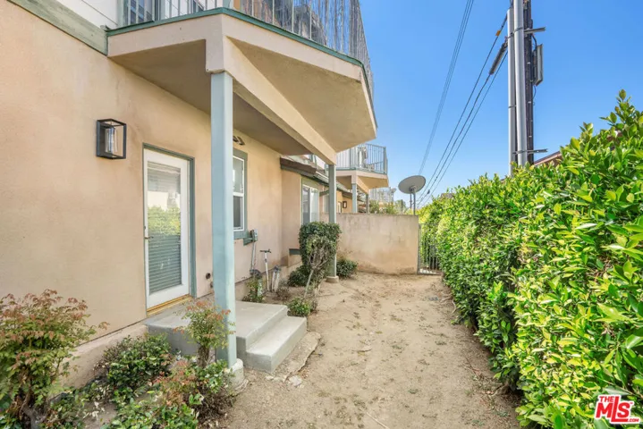 1128 W Duarte Road A, Arcadia, California 91007