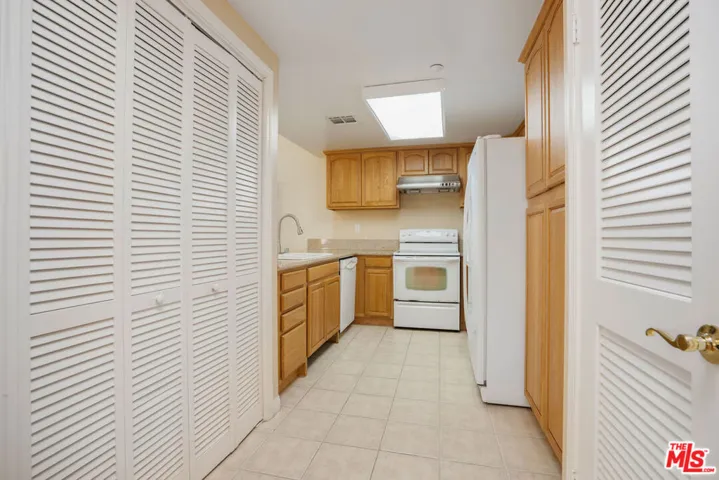 1128 W Duarte Road A, Arcadia, California 91007