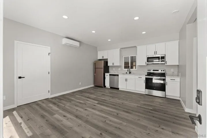 4862 Fond Du Lac Ct, San Diego, California 92117
