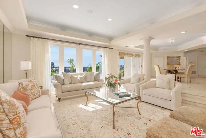 1922 Bel Air Road, Los Angeles, California 90077