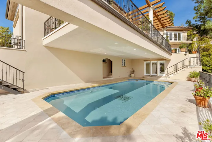 1922 Bel Air Road, Los Angeles, California 90077