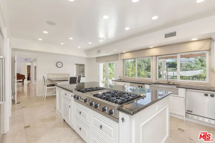 1922 Bel Air Road, Los Angeles, California 90077