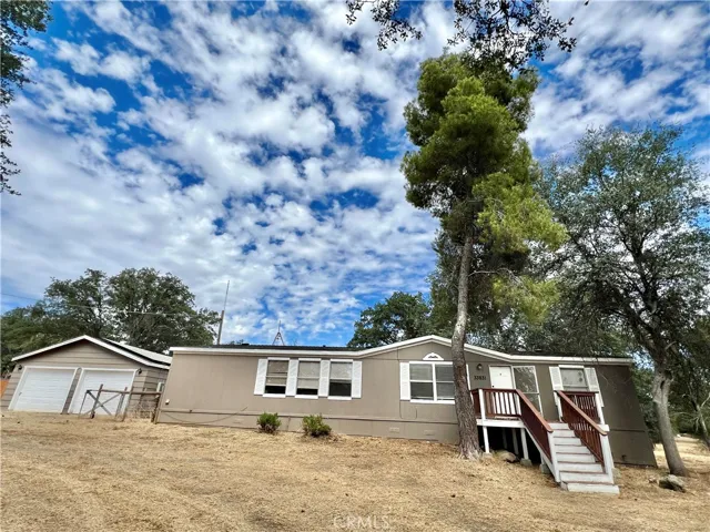 33831 Medford, Auberry, California 93602